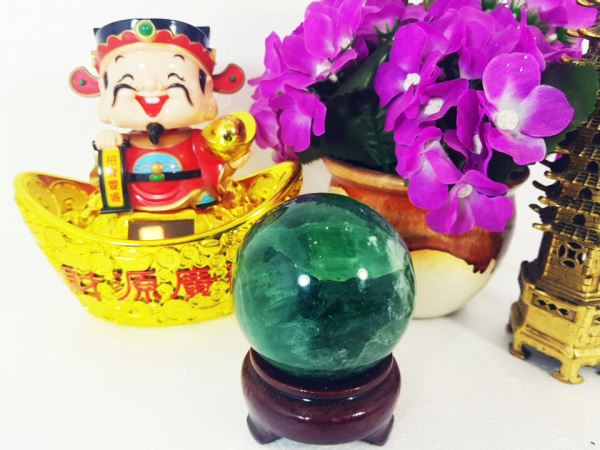 Quả cầu đá thạch anh xanh M32