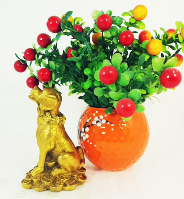 Tượng chó ngồi bằng đồng