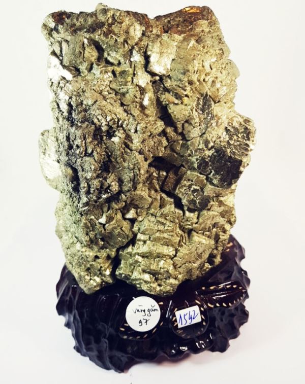 Vàng găm hình M87