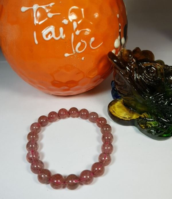 Vòng tay hồng lựu M09