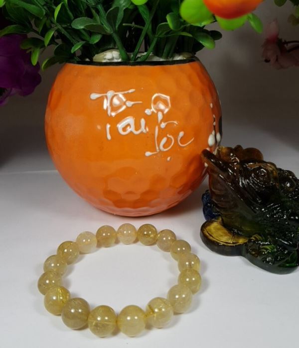 Vòng tay thạch anh tóc vàng M01