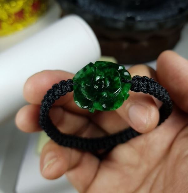 Vòng đeo tay hoa mẫu đơn xanh M207