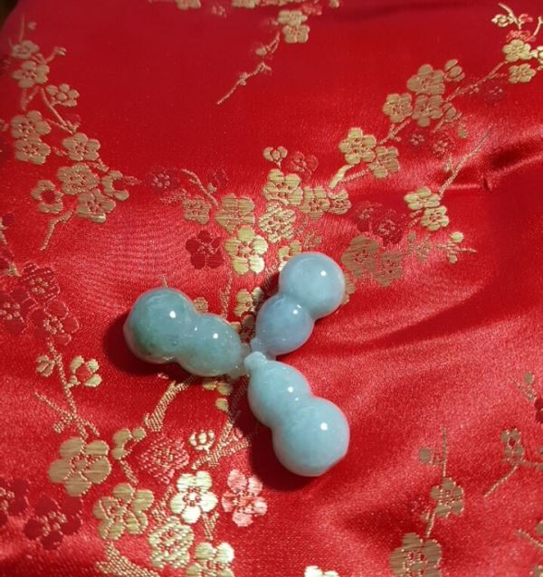 Mặt dây chuyền hồ lô cẩm thạch M107