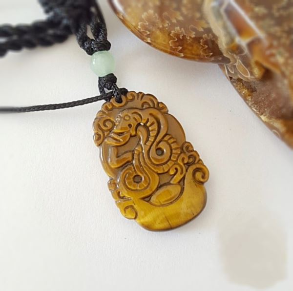 Mặt dây chuyền tuổi tỵ đá mắt hổ M999-6