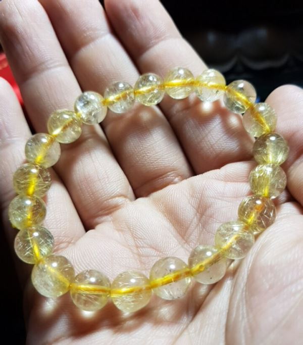 Mòng đeo tay đá thạch anh tóc vàng M177