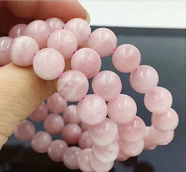 Vòng đeo tay đá thạch anh hồng